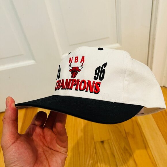 NWT Vintage 1996 NBA Champions Chicago Bulls Hat Cap Snapback - Picture 4 of 16